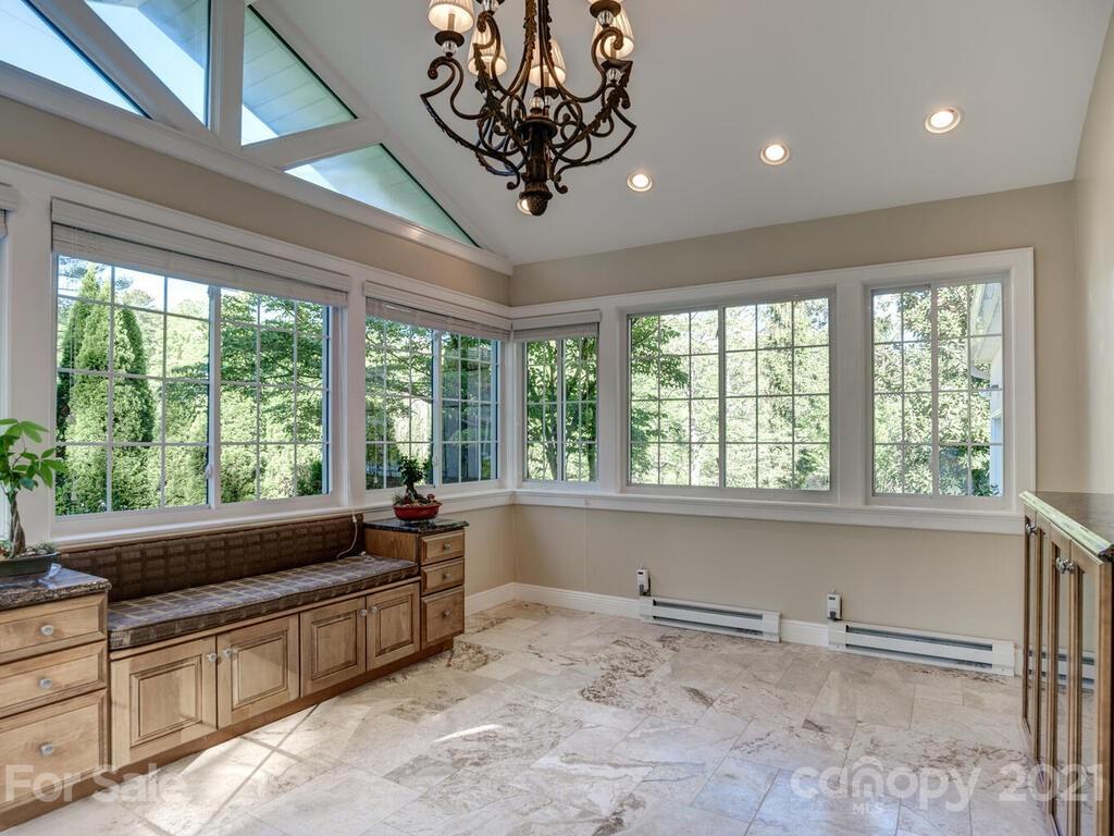 121 Red Oak Road Asheville, NC 28804 - Photo 11 of 35 Gallery Image 11