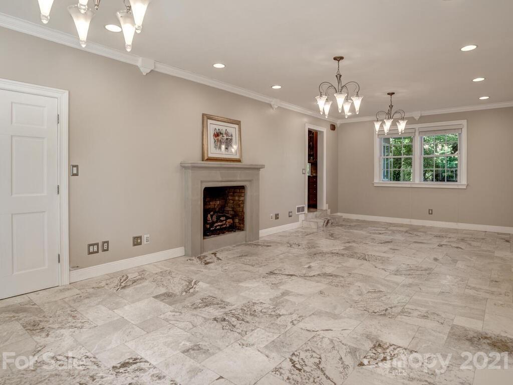121 Red Oak Road Asheville, NC 28804 - Photo 16 of 35 Gallery Image 16