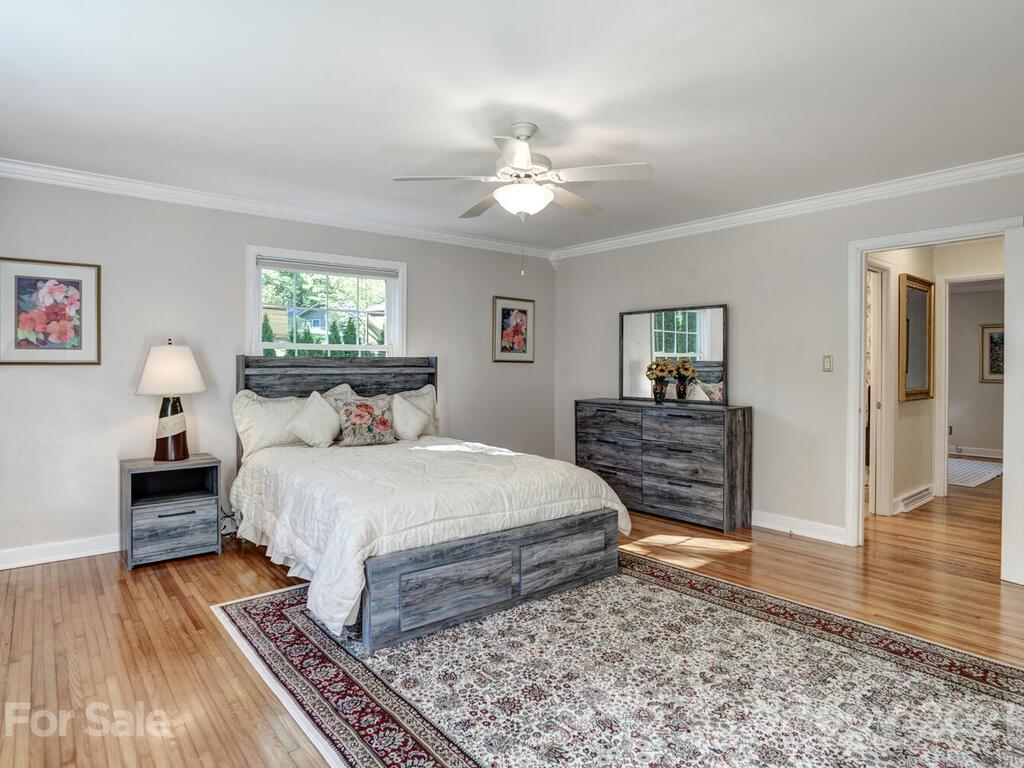 121 Red Oak Road Asheville, NC 28804 - Photo 18 of 35 Gallery Image 18