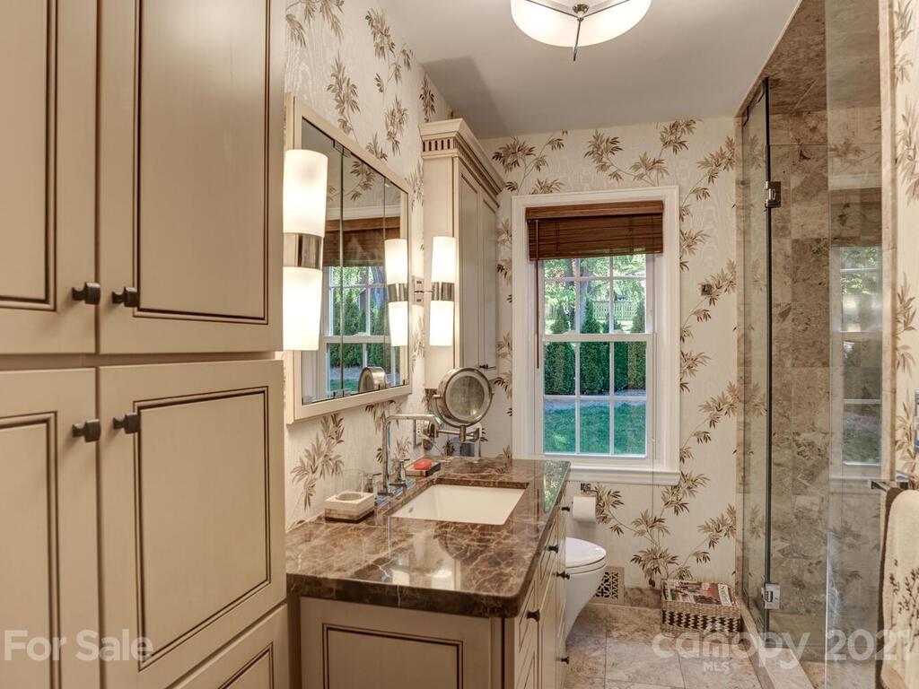 121 Red Oak Road Asheville, NC 28804 - Photo 21 of 35 Gallery Image 21