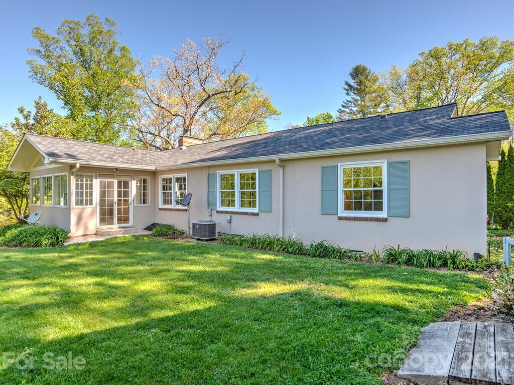 121 Red Oak Road Asheville, NC 28804 - Photo 25 of 35 Gallery Image 25