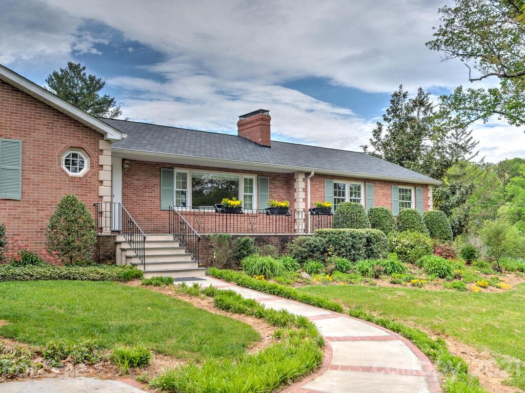 121 Red Oak Road Asheville, NC 28804 - Photo 33 of 35 Gallery Image 33
