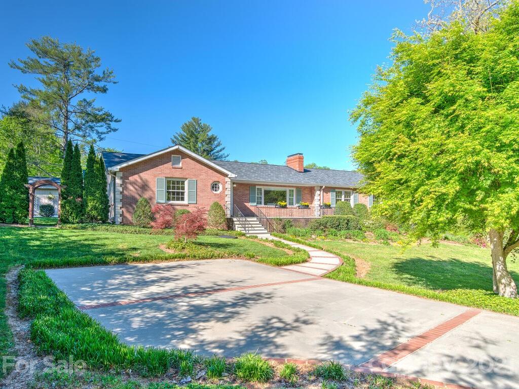 121 Red Oak Road Asheville, NC 28804 - Photo 34 of 35 Gallery Image 34