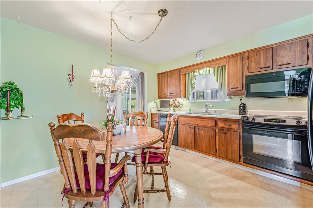 247 High Street Irwin, PA 15642 - Photo 5 of 29 Gallery Image 5
