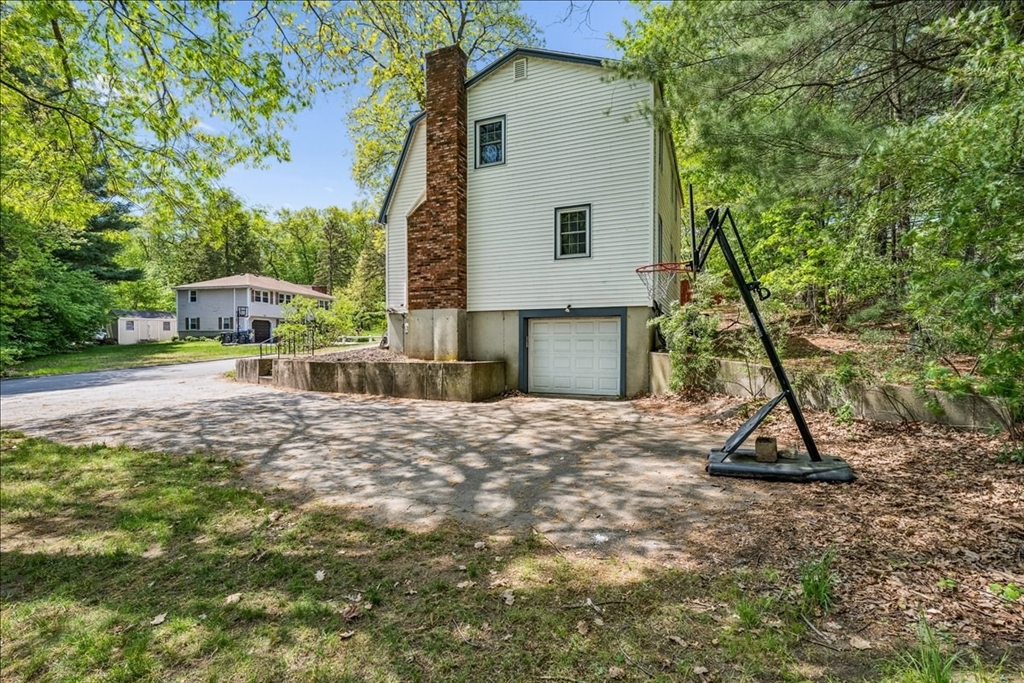 90 Comet Road Methuen, MA 01844 - Photo 33 of 34