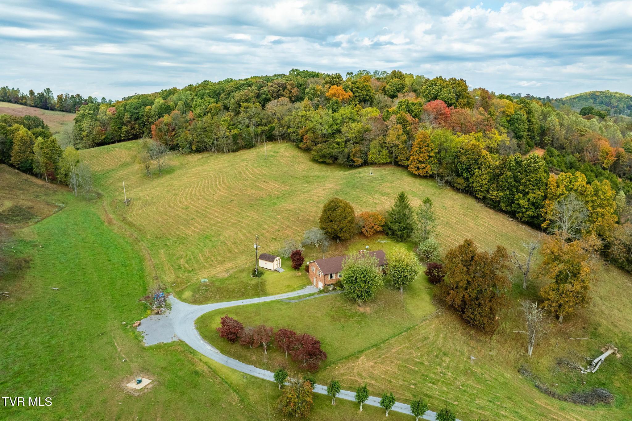 348 Clinch Valley Road Eidson, TN 37731 - Photo 32 of 120 348 Clinch Valley Rd (22 of 116)
