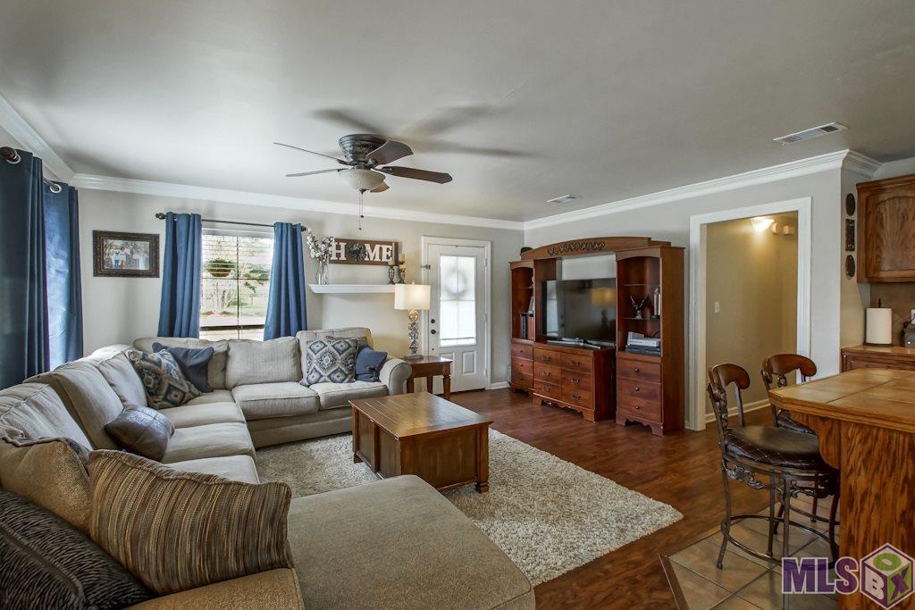 33860 Clinton Allen Road Denham Springs, LA 70706 - Photo 2 of 16 Gallery Image 2