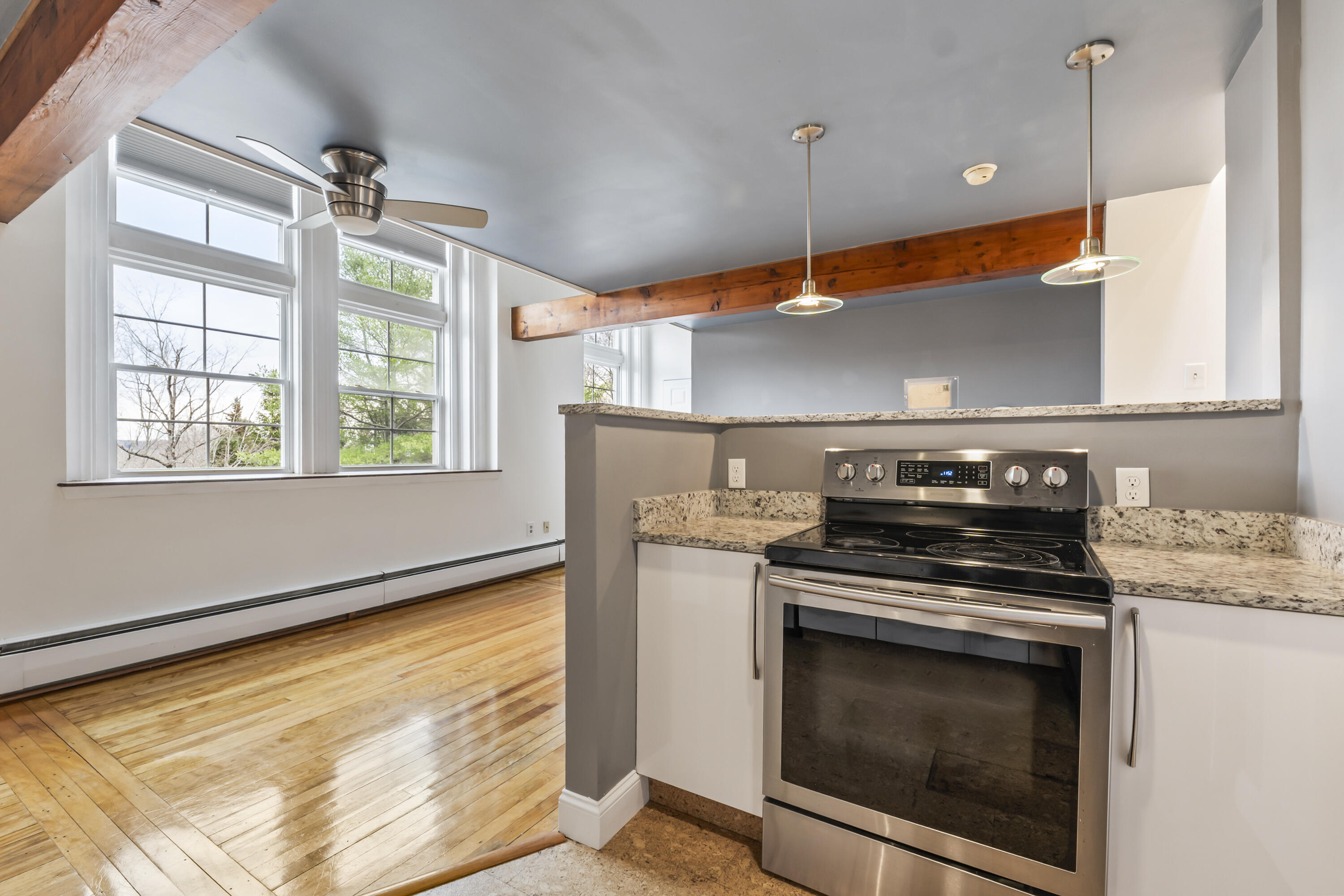 85 Middle Street, Unit 12 Hallowell, ME 04347 - Photo 18 of 53 85 Middle St #12_118