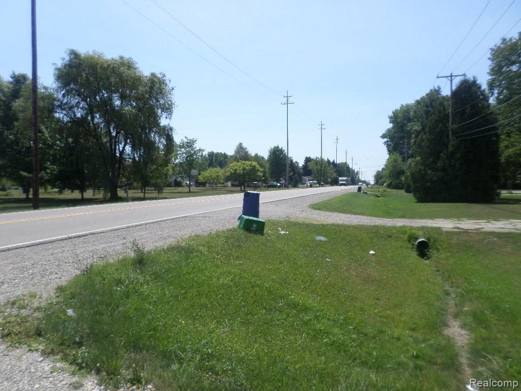 5100 Belsay Road Grand Blanc, MI 48439 - Photo 12 of 15 SAM_4842.JPG