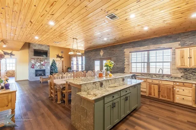 $799,900 | 673 County Road 612, Trent, TX 79561