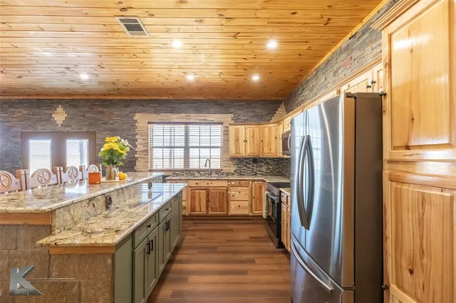 $799,900 | 673 County Road 612, Trent, TX 79561