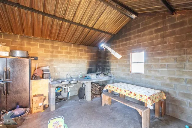 $799,900 | 673 County Road 612, Trent, TX 79561