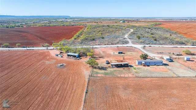 $799,900 | 673 County Road 612, Trent, TX 79561