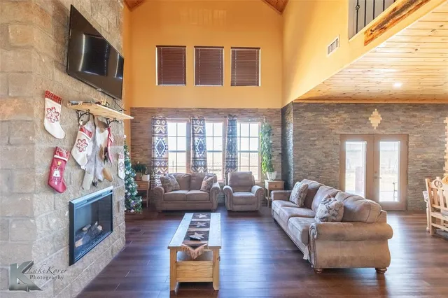 $799,900 | 673 County Road 612, Trent, TX 79561