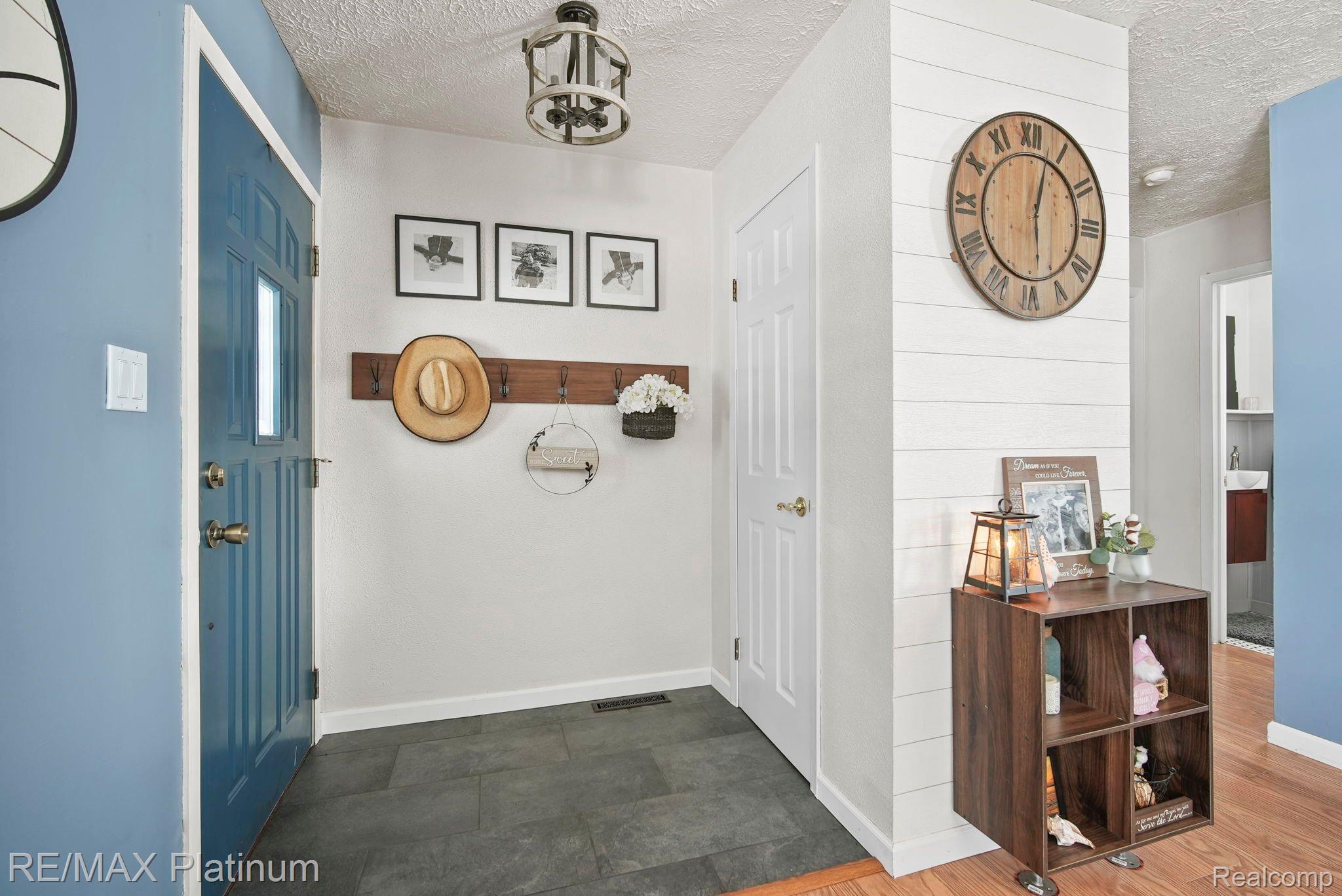 147 Plymouth Road Jackson, MI 49201 - Photo 4 of 38 Gallery Image 4