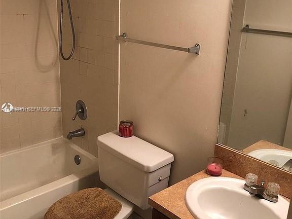 7235 Northwest 179th Street, Unit 103 Hialeah, FL 33015 - Photo 5 of 8