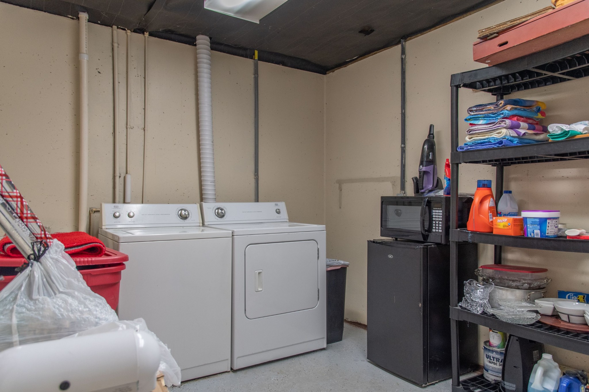 319 Wirmingham Road Monroe, TN 38573 - Photo 18 of 34 a utility room with dryer and washer