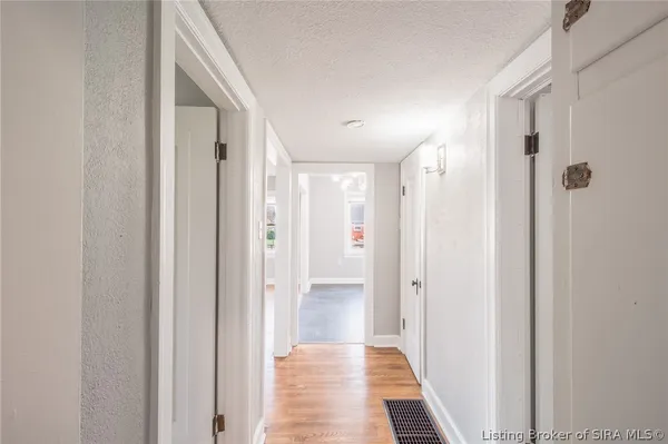 $214,900 | 901 Cherry Drive, Jeffersonville, IN 47130