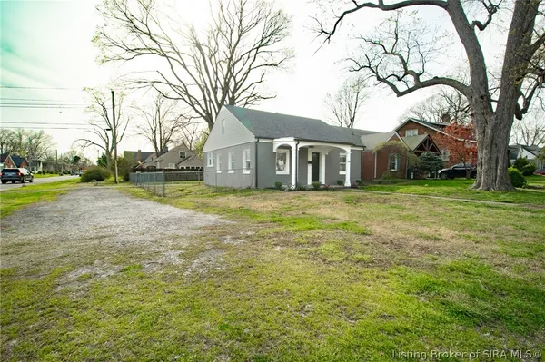 $214,900 | 901 Cherry Drive, Jeffersonville, IN 47130
