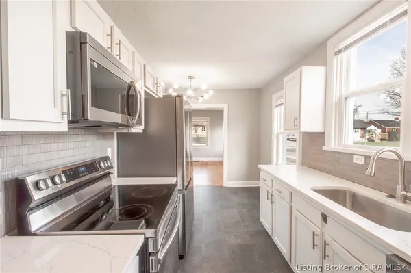 $214,900 | 901 Cherry Drive, Jeffersonville, IN 47130