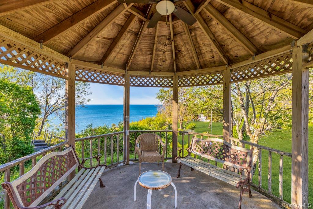 995 Red Fox Road Mattituck, NY 11952 - Photo 16 of 41