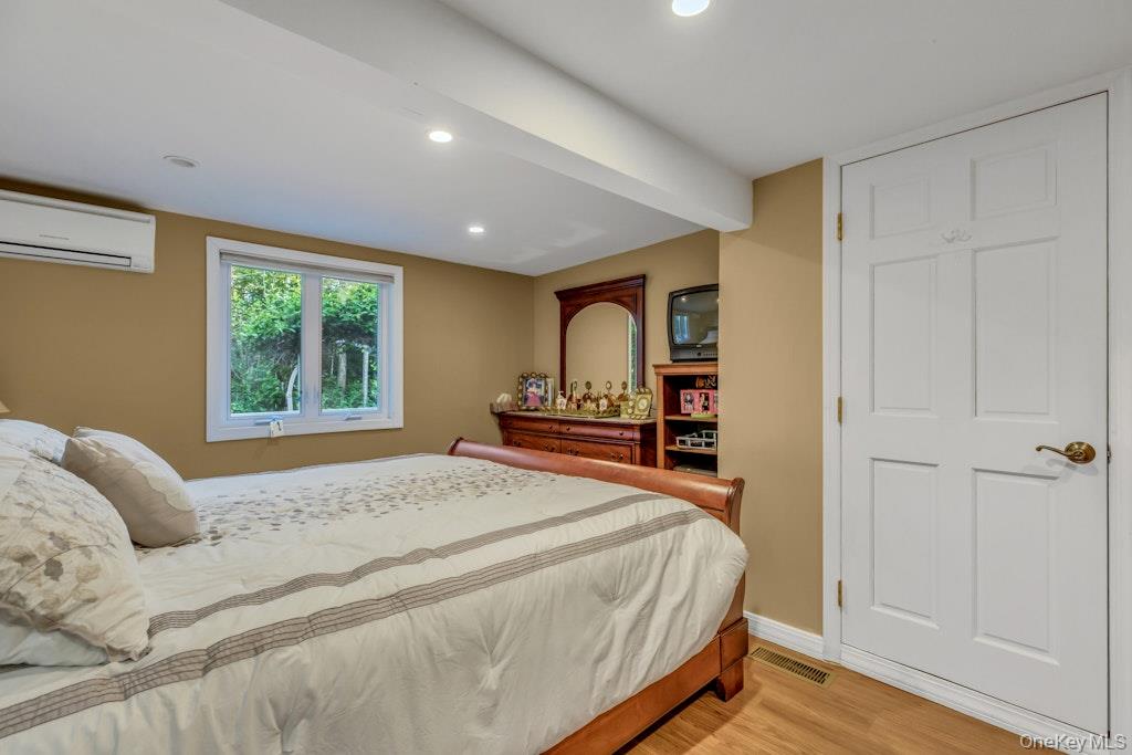 995 Red Fox Road Mattituck, NY 11952 - Photo 30 of 41