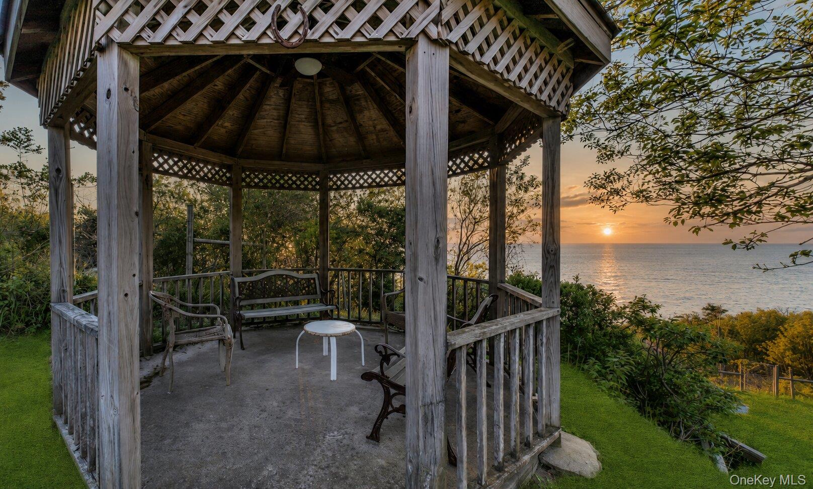 995 Red Fox Road Mattituck, NY 11952 - Photo 40 of 41