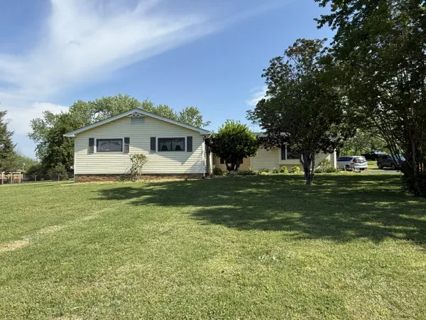 $367,000 | 454 Lakewind Drive, Gallatin, TN 37066