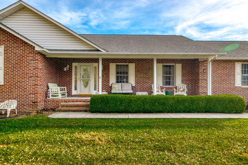 1295 West Ridge Road Wytheville, VA 24382 - Photo 2 of 48 Gallery Image 2