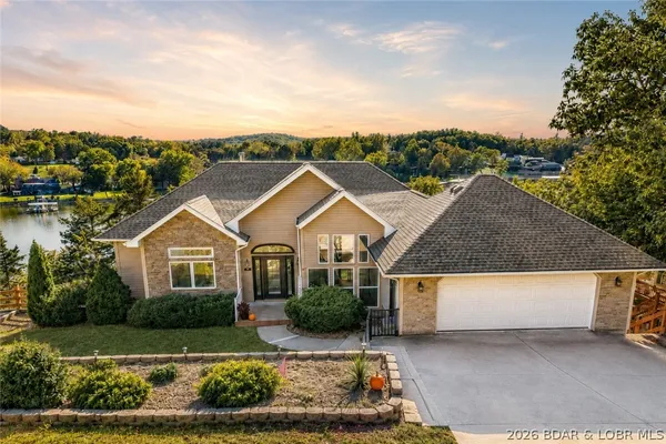 $975,000 | 505 Minnowbrook Road, Camdenton, MO 65020