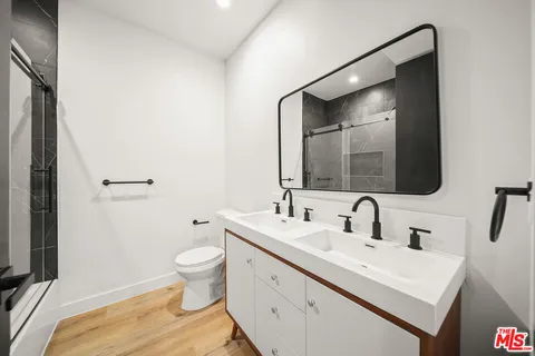 $3,320,000 | 1518 Magnolia Avenue, Los Angeles, CA 90006