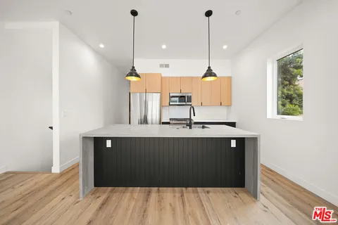 $3,320,000 | 1518 Magnolia Avenue, Los Angeles, CA 90006