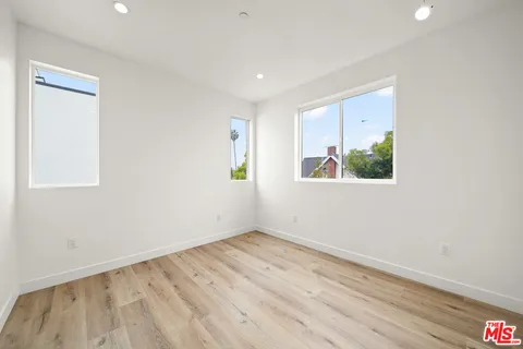 $3,320,000 | 1518 Magnolia Avenue, Los Angeles, CA 90006