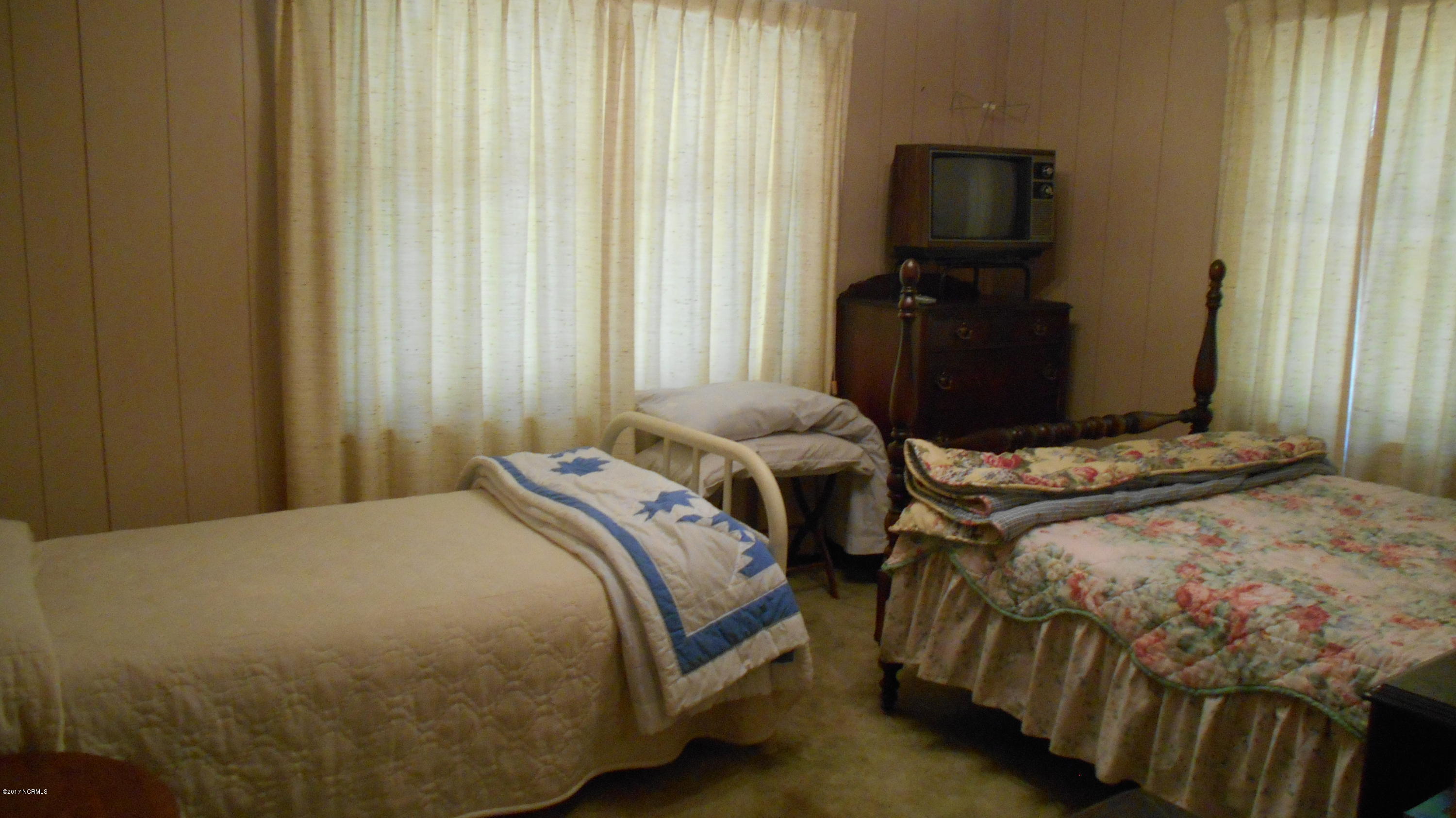 2270 Randy Street Southwest Supply, NC 28462 - Photo 17 of 24 205