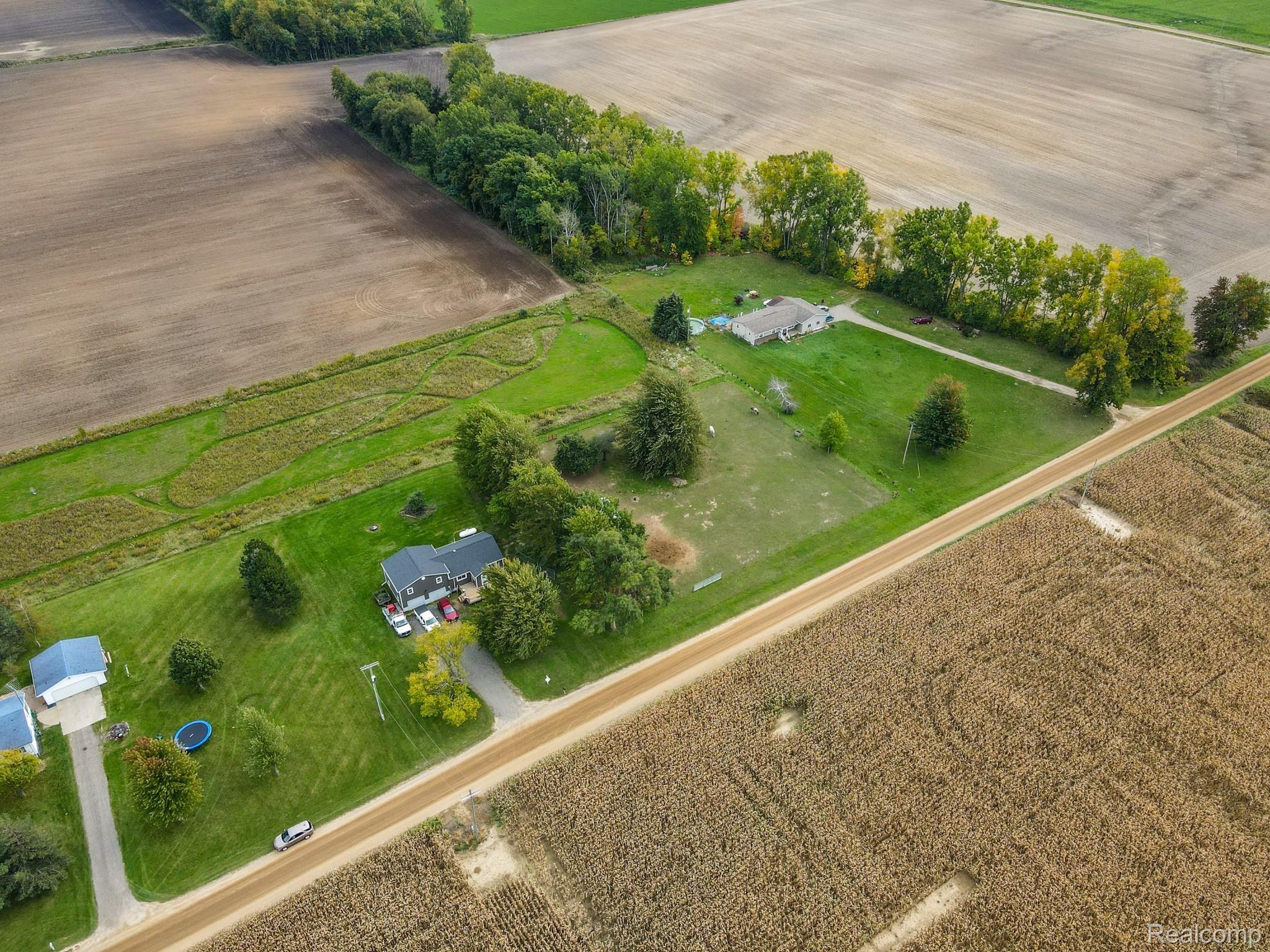 652 Wood Road Snover, MI 48472 - Photo 4 of 29 DJI_0087.jpg