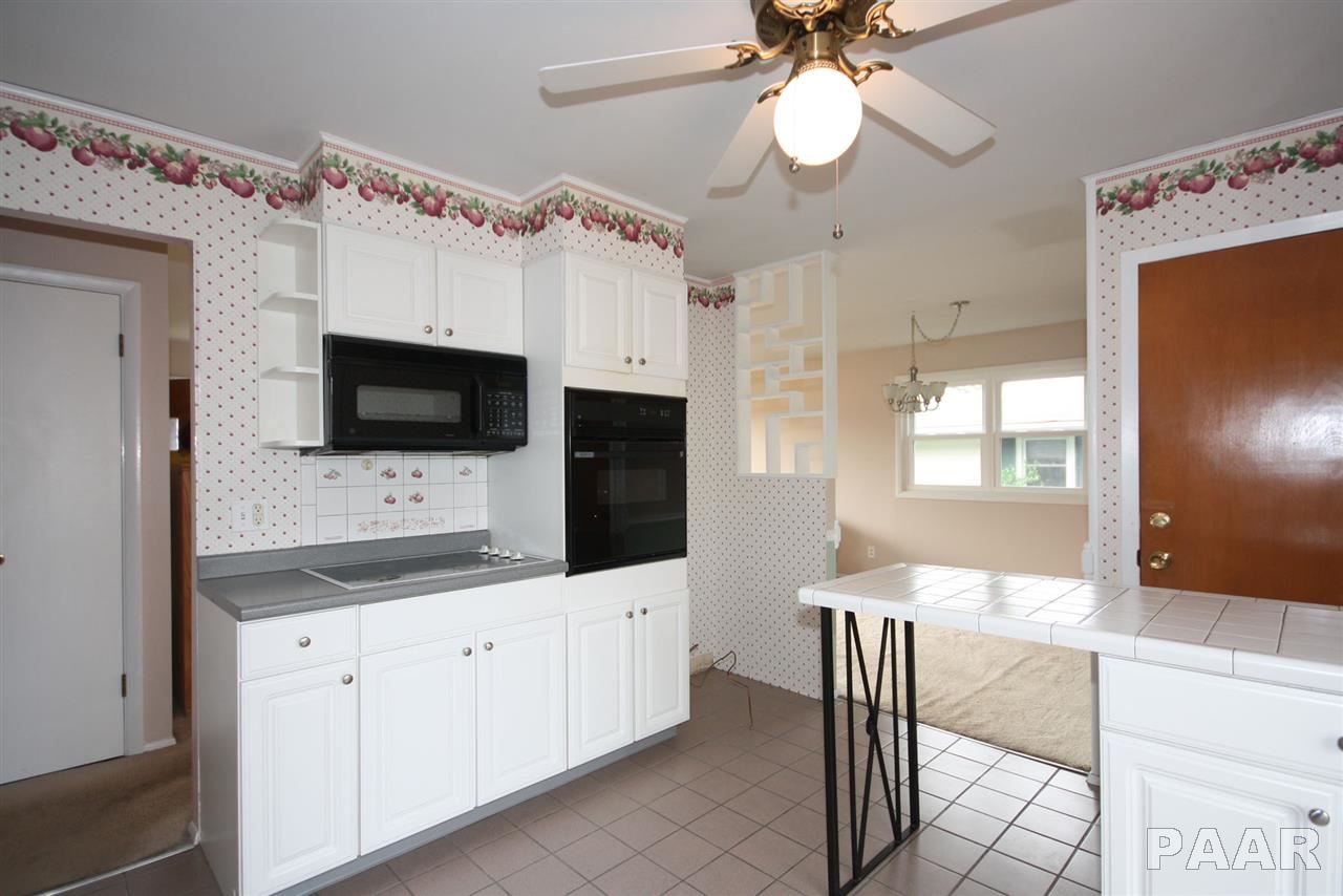 4908 North Ronald Road Peoria, IL 61614 - Photo 16 of 36 Gallery Image 16
