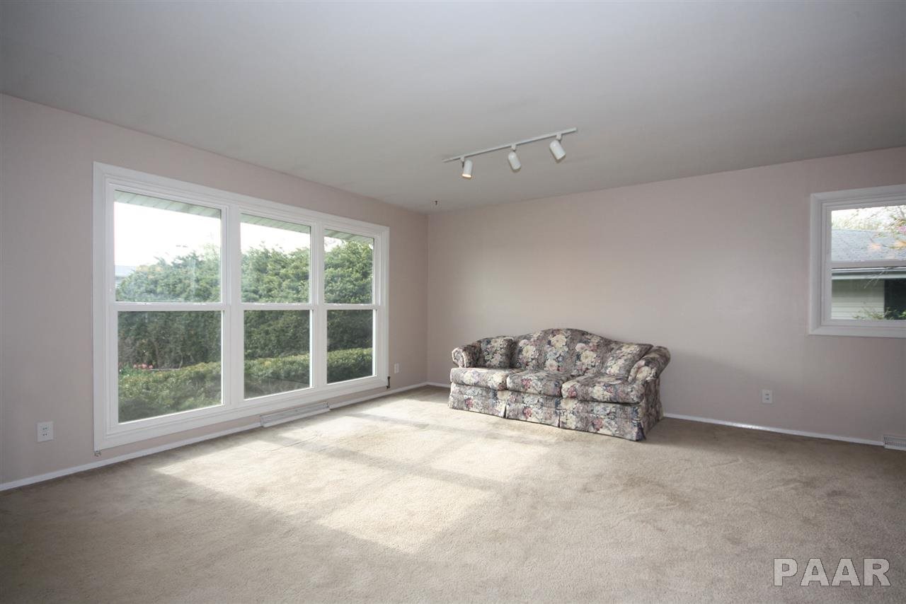4908 North Ronald Road Peoria, IL 61614 - Photo 22 of 36 Gallery Image 22