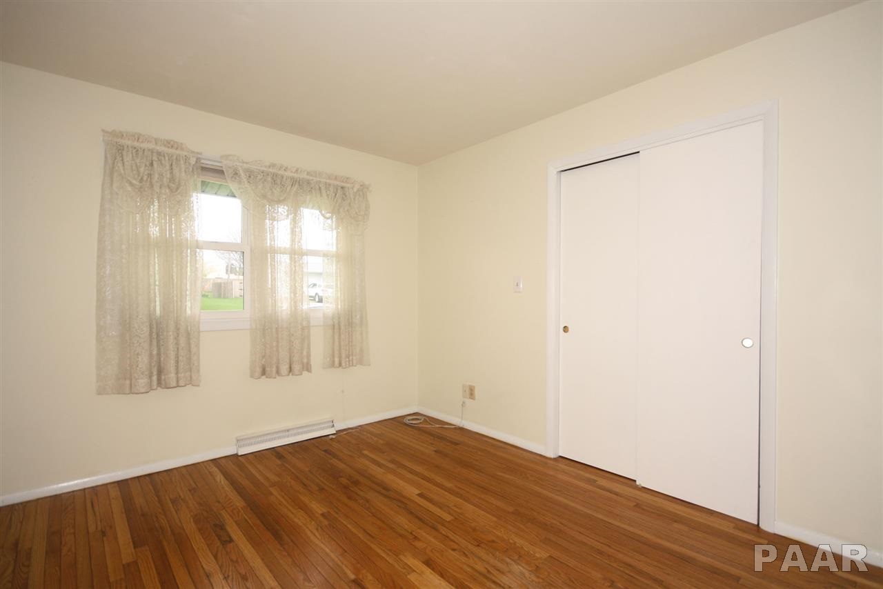 4908 North Ronald Road Peoria, IL 61614 - Photo 27 of 36 Gallery Image 27