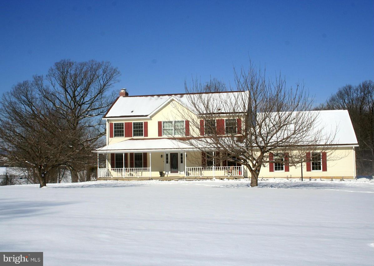 16397 Hampton Road Hamilton, VA 20158 - Photo 2 of 30 Beautiful in all seasons