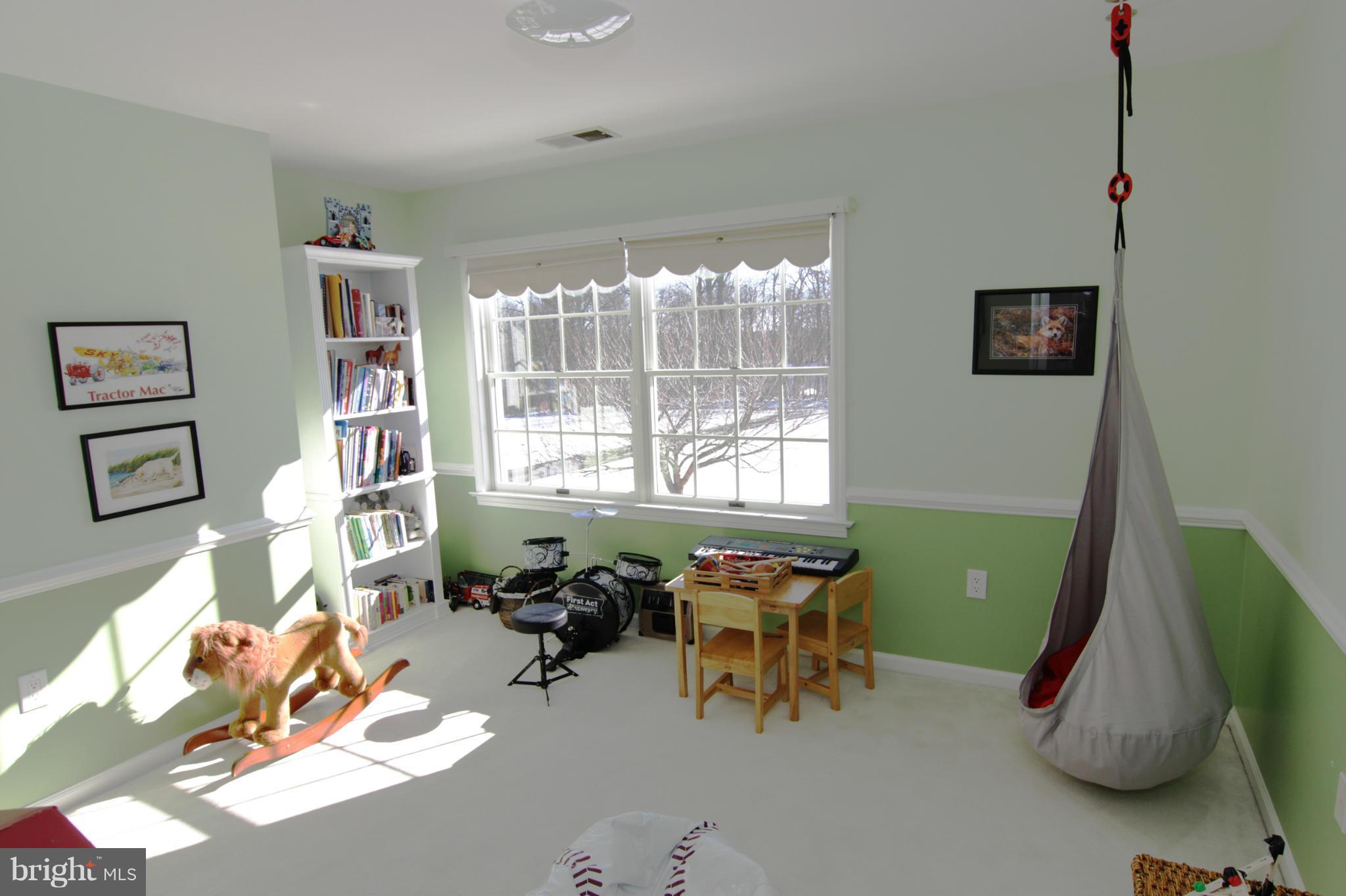 16397 Hampton Road Hamilton, VA 20158 - Photo 23 of 30 Views from every room!