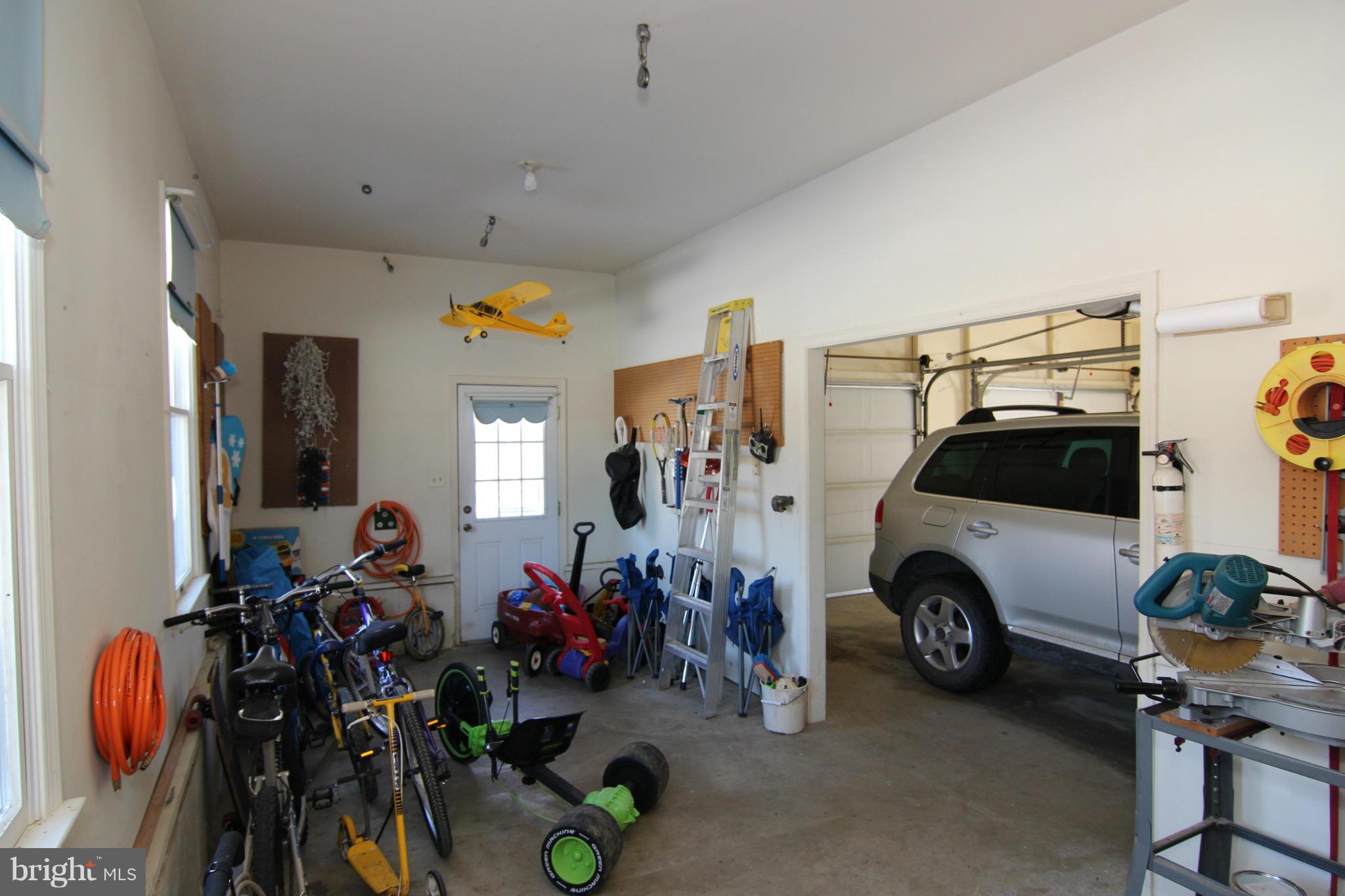 16397 Hampton Road Hamilton, VA 20158 - Photo 26 of 30 Bonus workshop/storage area in garage