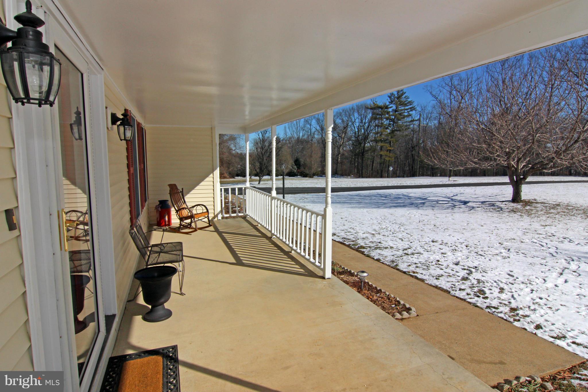 16397 Hampton Road Hamilton, VA 20158 - Photo 4 of 30 View of flat yard from covered front porch