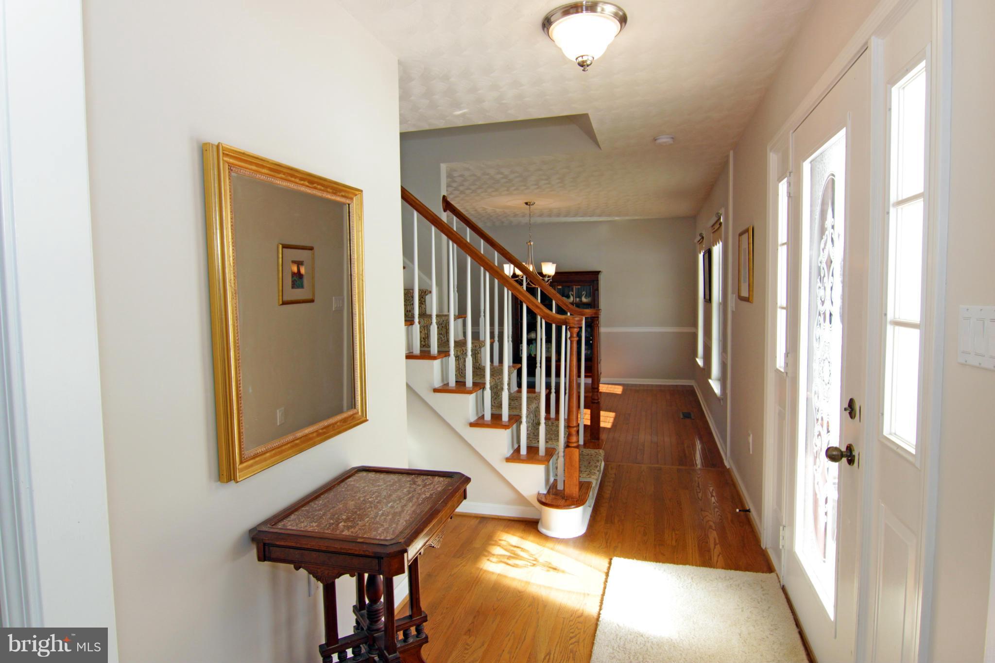 16397 Hampton Road Hamilton, VA 20158 - Photo 7 of 30 Traditional foyer with hardwoods