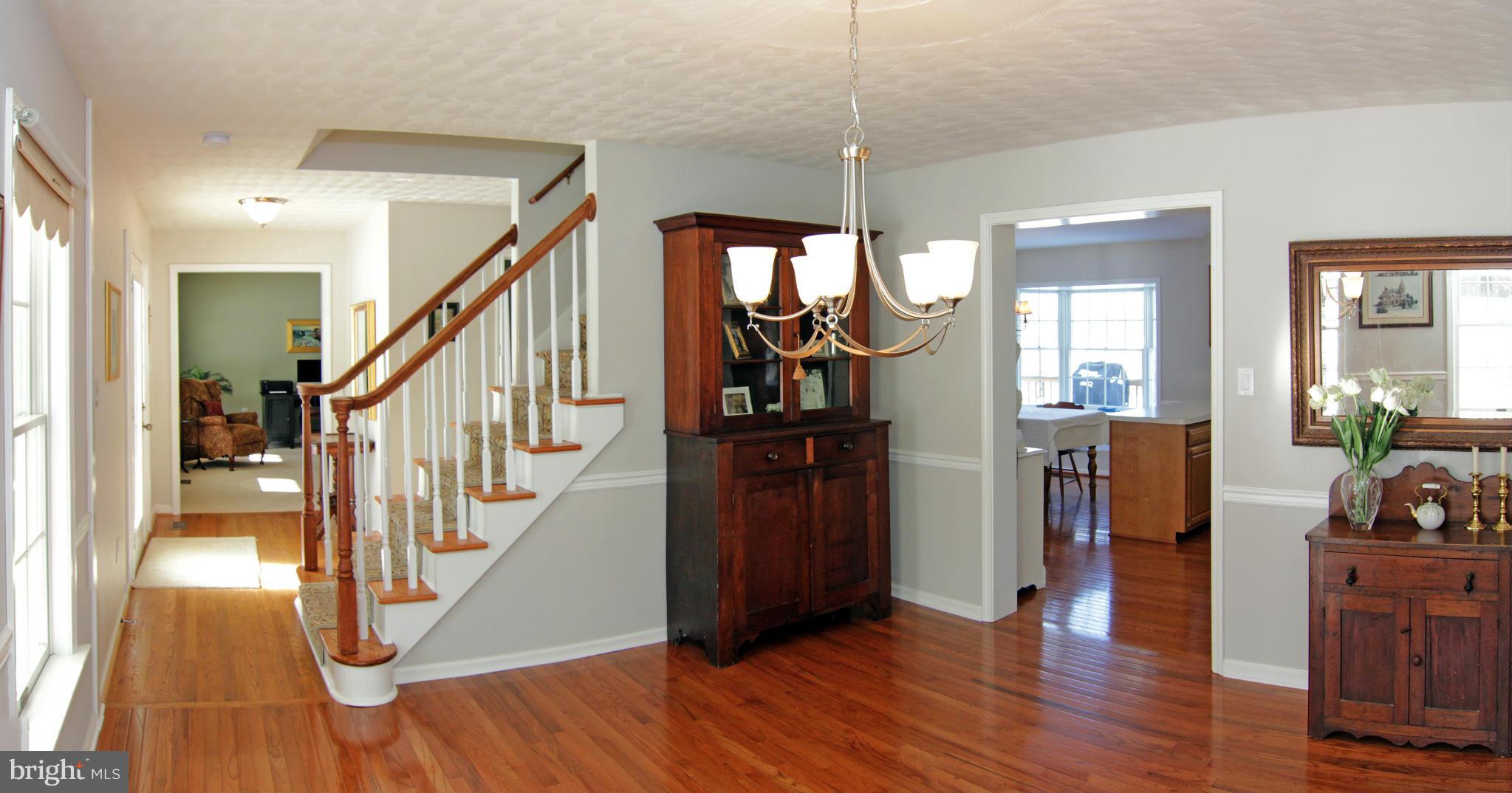 16397 Hampton Road Hamilton, VA 20158 - Photo 9 of 30 Freshly painted with chair molding