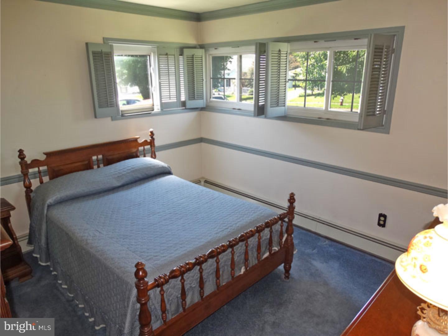 24 Hybrid Road Levittown, PA 19056 - Photo 9 of 25 Bedroom - Main