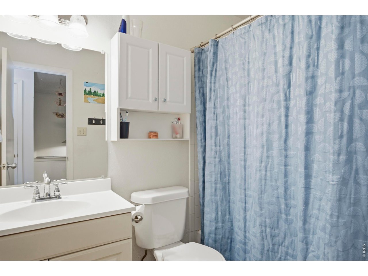 618 Tyler Street Fort Collins, CO 80521 - Photo 12 of 30 Top level full bathroom