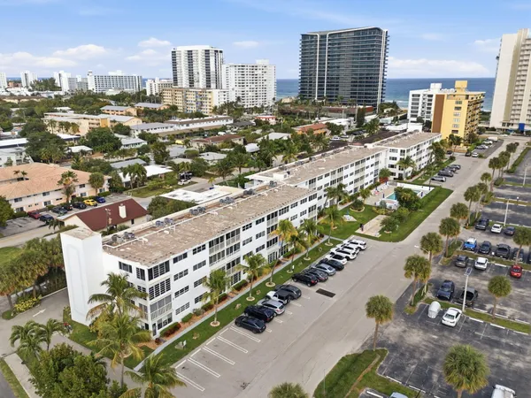 $329,000 | 3221 Northeast 8th Street, Unit F305, Pompano Beach, FL 33062