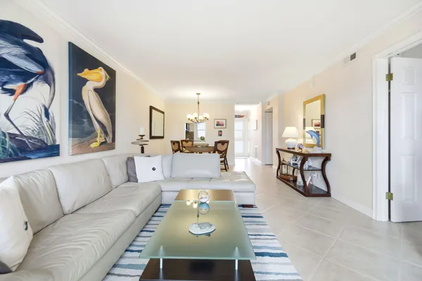 $329,000 | 3221 Northeast 8th Street, Unit F305, Pompano Beach, FL 33062