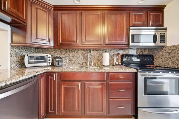 $329,000 | 3221 Northeast 8th Street, Unit F305, Pompano Beach, FL 33062