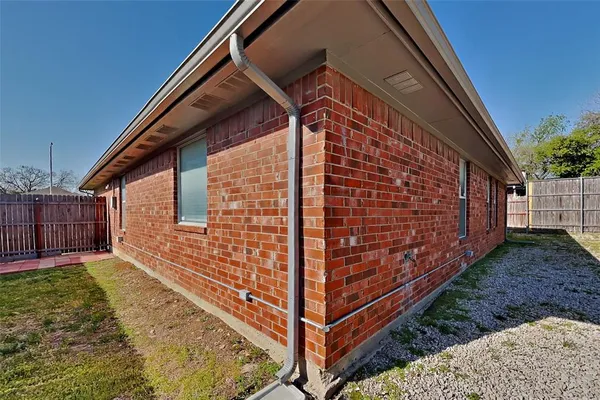 $2,125 | 5550 Northfield Drive, Fort Worth, TX 76179